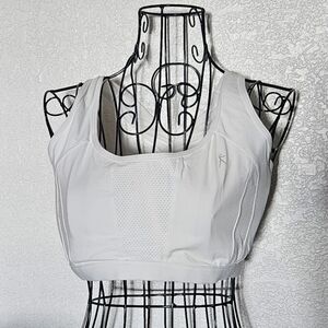 Danskin Now Underwire Athletic Bra